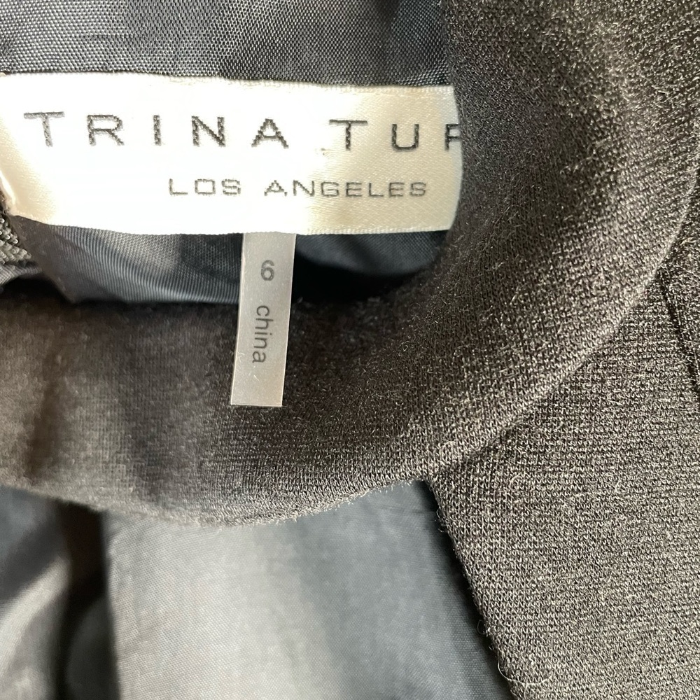 TRINA TURK Black Cut Out Stretch wool Feather Trimmed Sheath Dress Sz 6 
LBD - Picture 7 of 14
